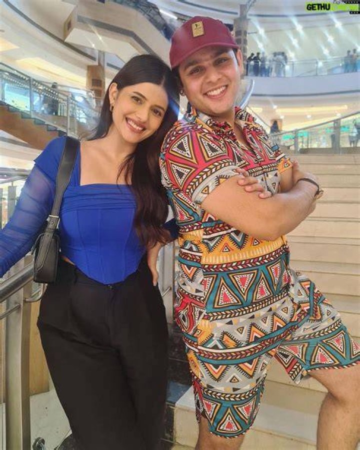 Anahita Bhooshan’s Boyfriend: Who is Anahita Bhooshan Dating?