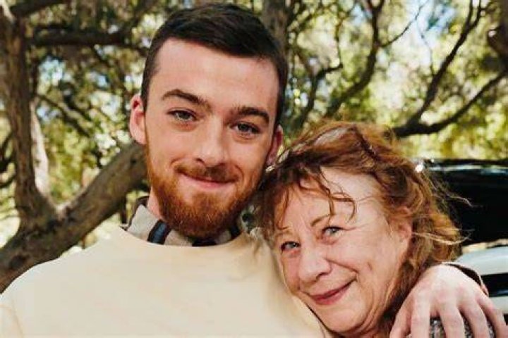 Angus Deveson’s Girlfriend: Who is Angus Deveson Dating?