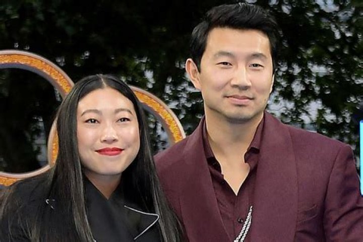 Awkwafina’s Boyfriend: Who is Awkwafina Dating?