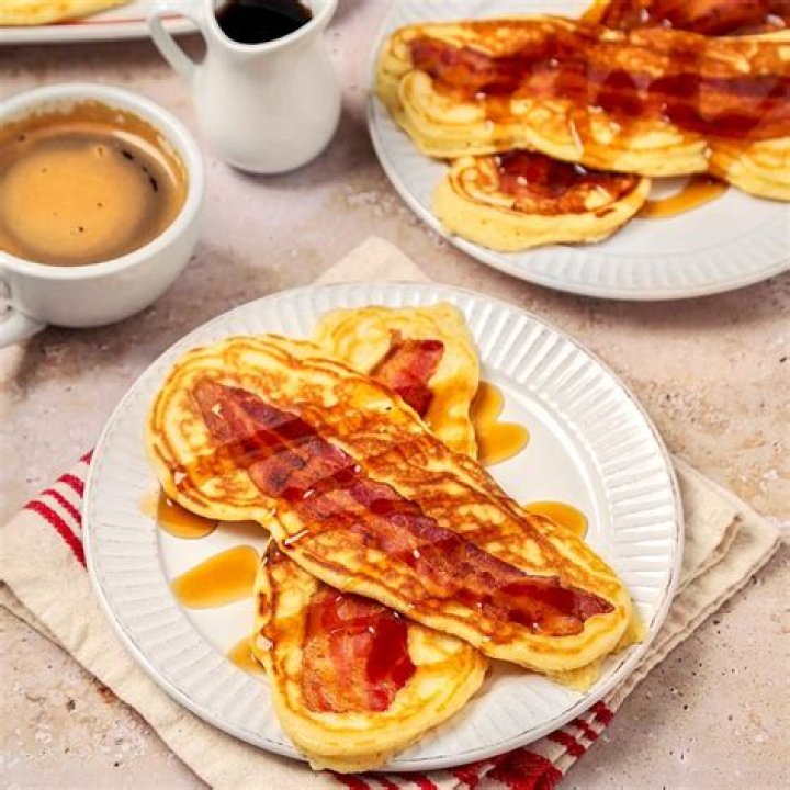 Bacon Pancakes’s Girlfriend: Who is Bacon Pancakes Dating?
