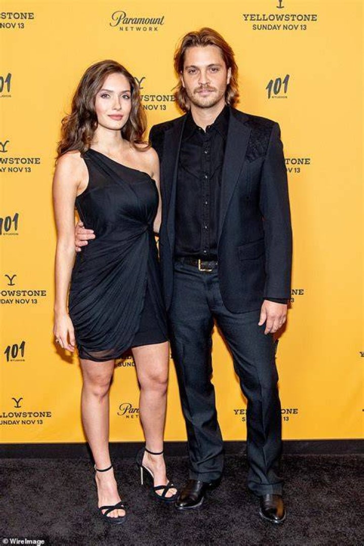Bianca Kajlich’s Husband: Who is Bianca Kajlich Dating?