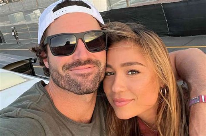 Brandon Broady’s Girlfriend: Who is Brandon Broady Dating?