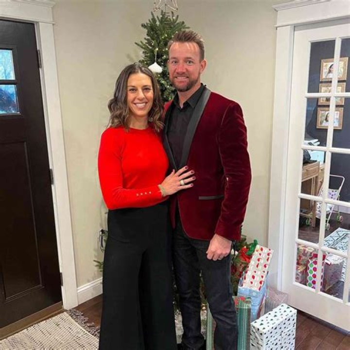 Brian Hollins’s Wife: Who is Brian Hollins Dating?