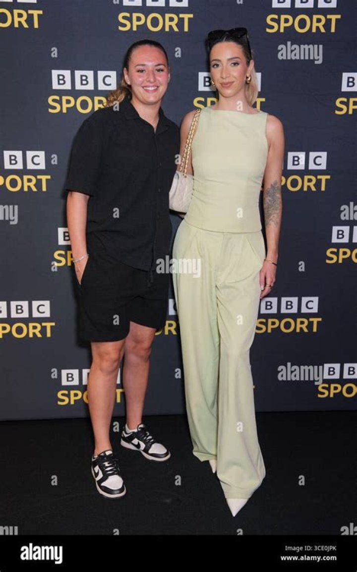 Chantelle Barry’s Boyfriend: Who is Chantelle Barry Dating?