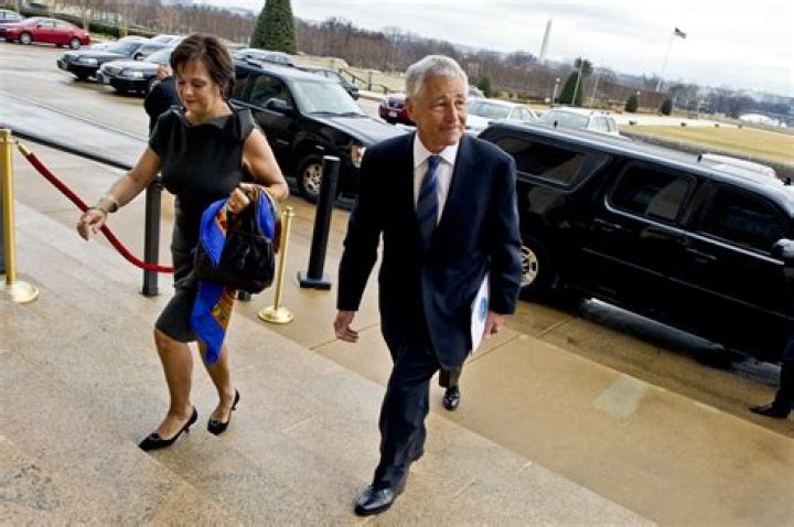 Chuck Hagel’s Wife: Who is Chuck Hagel Dating?