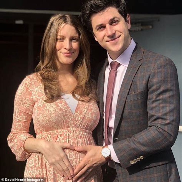 David Henrie’s Wife: Who is David Henrie Dating?