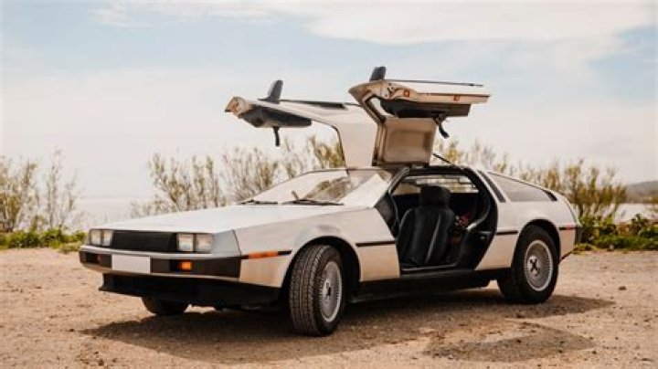 DeLorean Gonsalves’s Girlfriend: Who is DeLorean Gonsalves Dating?