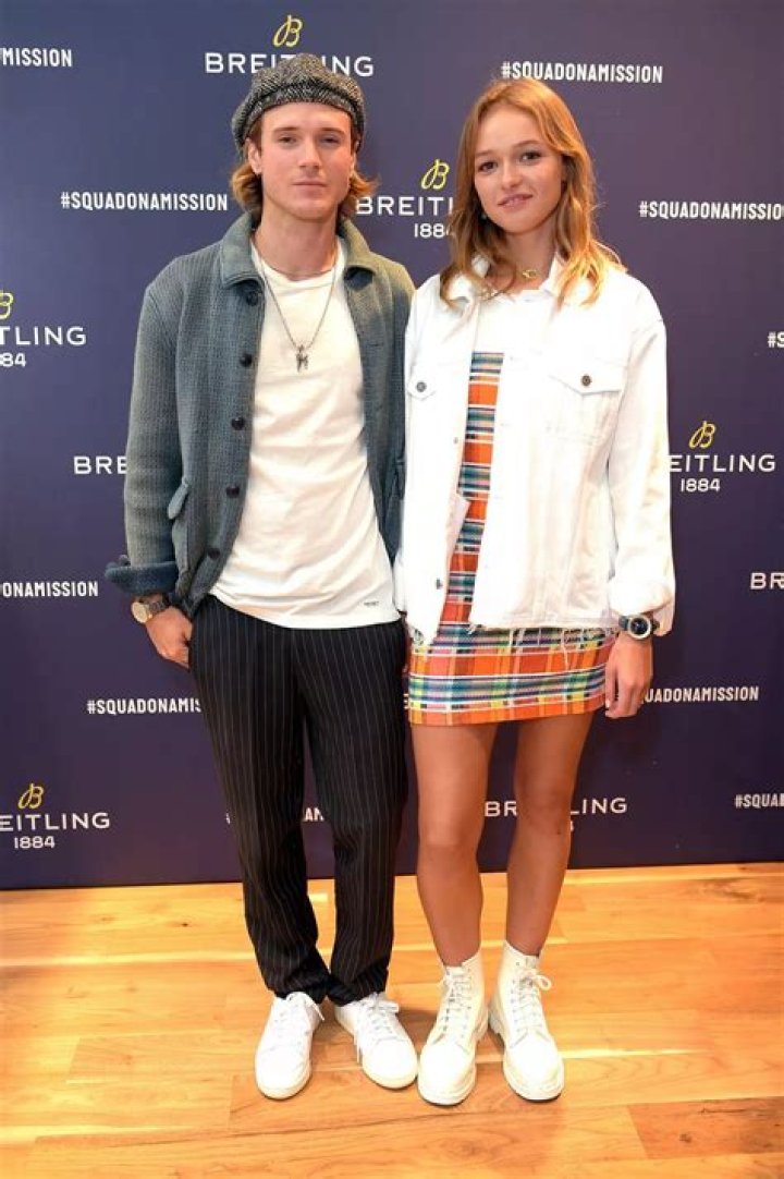 Dougie Payne’s Wife: Who is Dougie Payne Dating?
