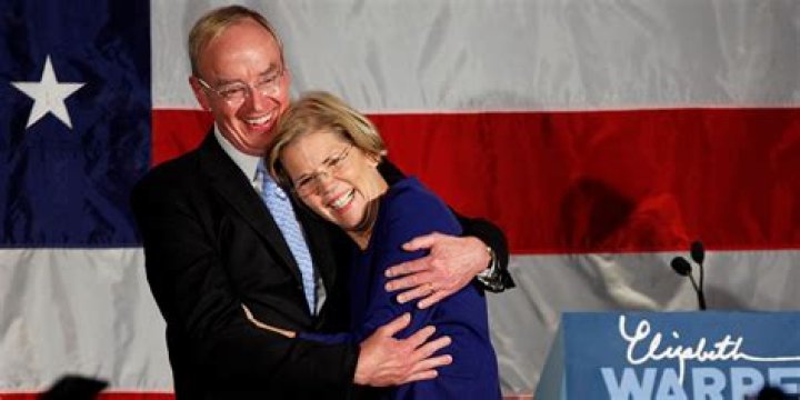Elizabeth Warren’s Husband: Who is Elizabeth Warren Dating?
