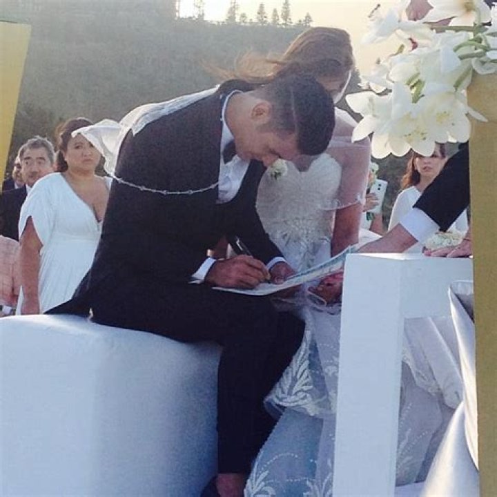 Gabriel Valenciano’s Wife: Who is Gabriel Valenciano Dating?