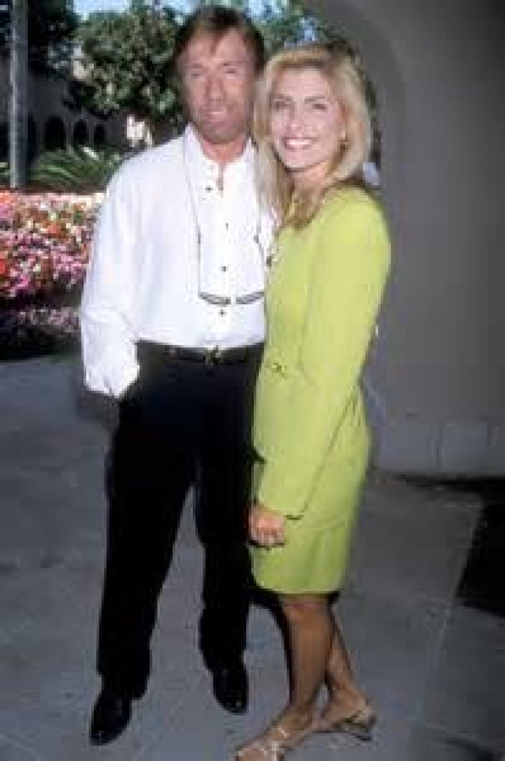 Gena Loring’s Boyfriend: Who is Gena Loring Dating?