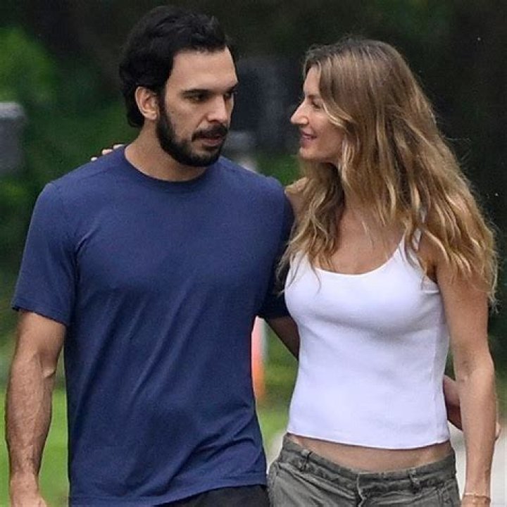 Gigiis’s Boyfriend: Who is Gigiis Dating?