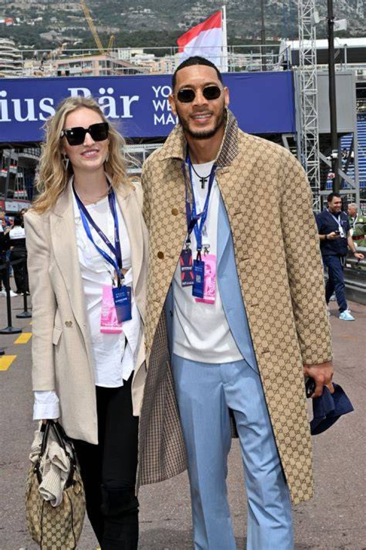 Guillaume Hoarau’s Girlfriend: Who is Guillaume Hoarau Dating?