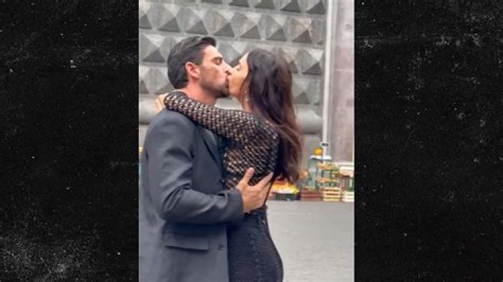 Irina Vartia’s Boyfriend: Who is Irina Vartia Dating?