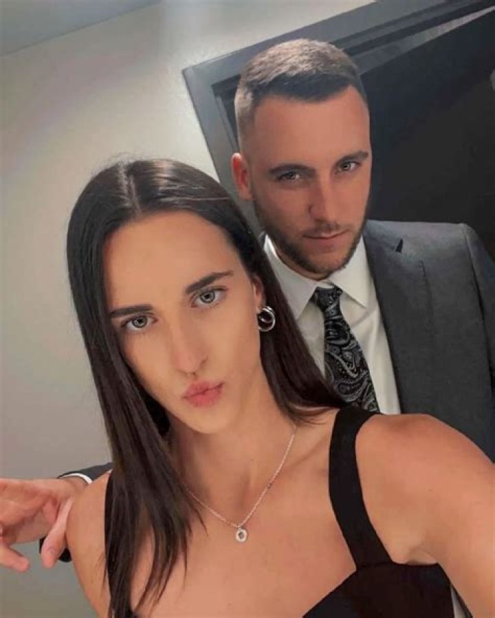 Iza’s Boyfriend: Who is Iza Dating?