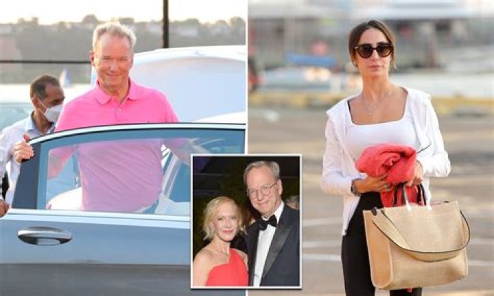 Jenny Schmidt’s Girlfriend: Who is Jenny Schmidt Dating?