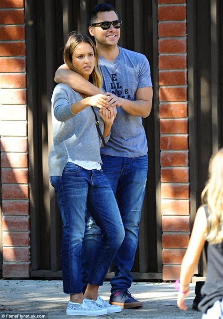 Jessica Alba’s Husband: Who is Jessica Alba Dating?