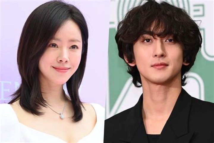 Jung Hoon’s Girlfriend: Who is Jung Hoon Dating?