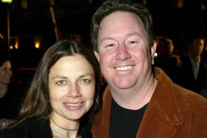 Justine Bateman’s Husband: Who is Justine Bateman Dating?
