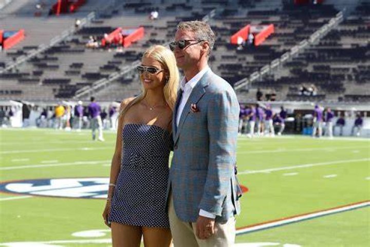 Lane Powers’s Girlfriend: Who is Lane Powers Dating?
