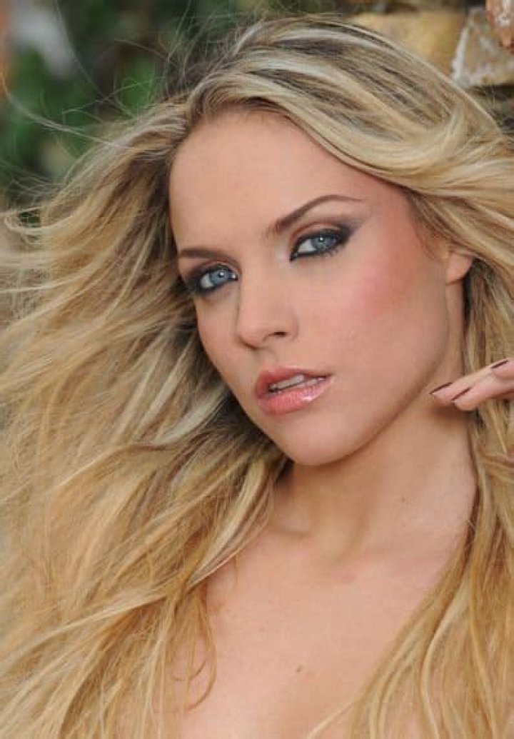 Laura Lena Forgia’s Girlfriend: Who is Laura Lena Forgia Dating?