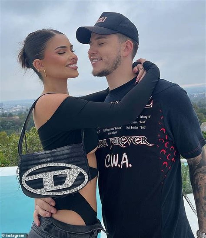 Lea Soukeyna’s Boyfriend: Who is Lea Soukeyna Dating?