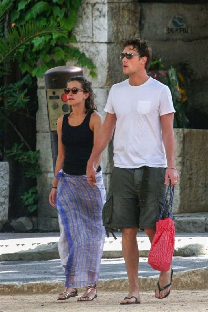 Leah Wood’s Boyfriend: Who is Leah Wood Dating?