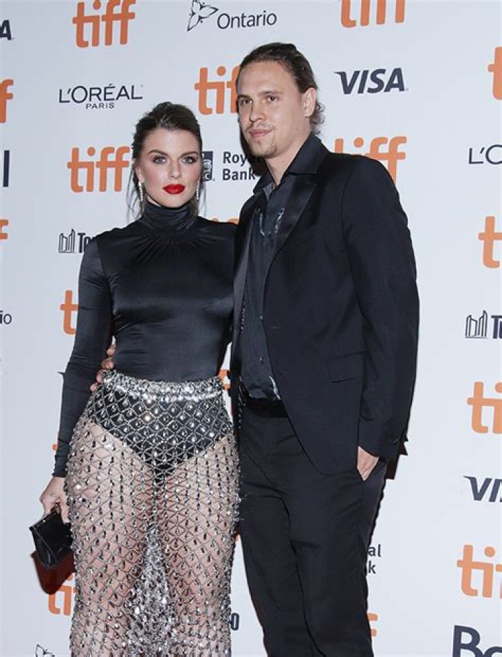 Lil Fox’s Girlfriend: Who is Lil Fox Dating?