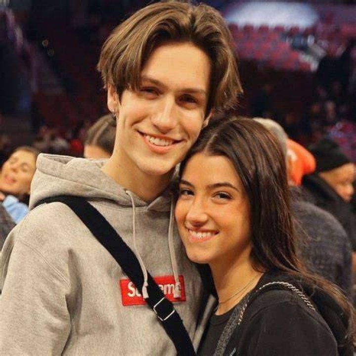 Lilhuddy’s Girlfriend: Who is Lilhuddy Dating?