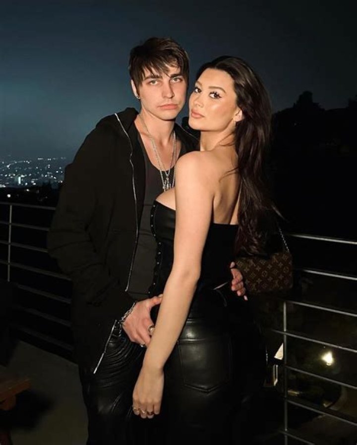 LuxuryPranks’s Girlfriend: Who is LuxuryPranks Dating?