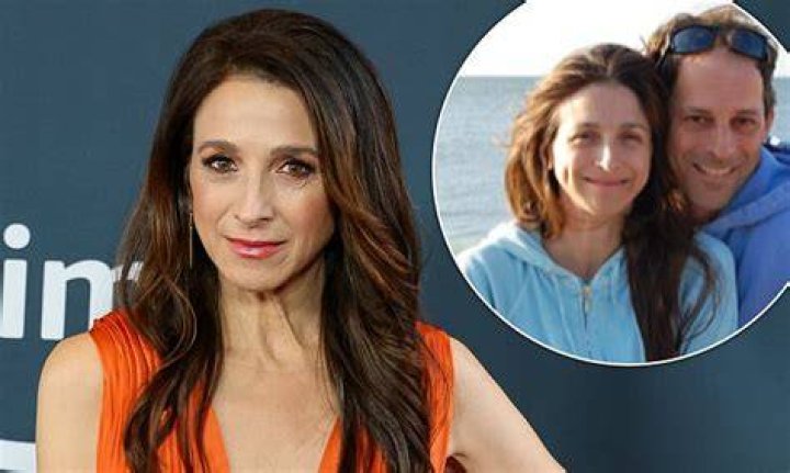 Marin Hinkle’s Husband: Who is Marin Hinkle Dating?