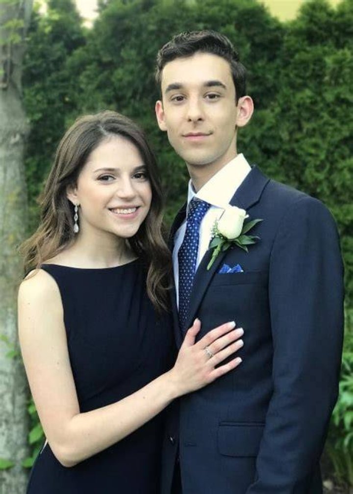 Matthew Isen’s Girlfriend: Who is Matthew Isen Dating?