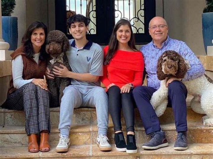 Michael Gray’s Wife: Who is Michael Gray Dating?