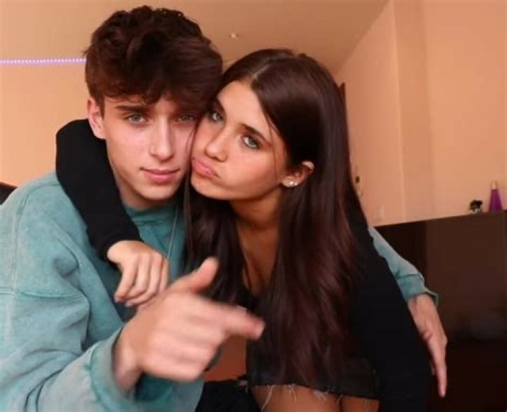 Nessa Barrett’s Boyfriend: Who is Nessa Barrett Dating?