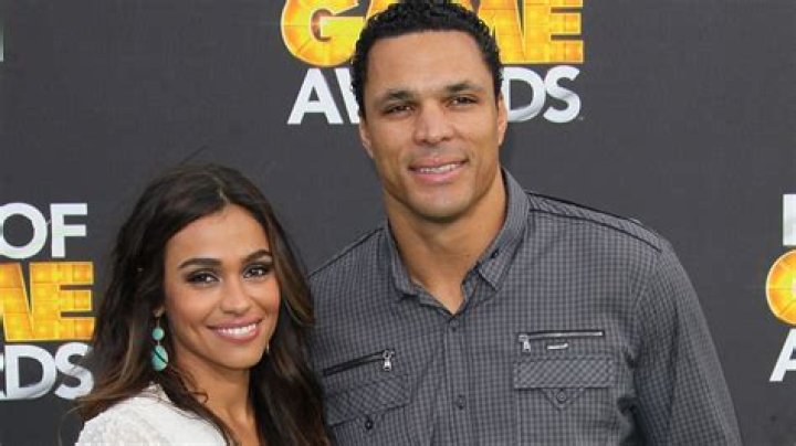 October Gonzalez’s Husband: Who is October Gonzalez Dating?