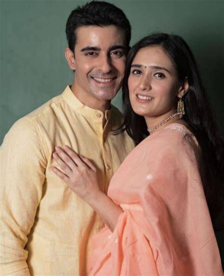 Pankhuri Awasthy’s Husband: Who is Pankhuri Awasthy Dating?