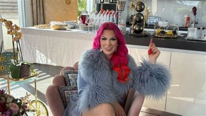 Raffa’s Plastic Life’s Boyfriend: Who is Raffa’s Plastic Life Dating?