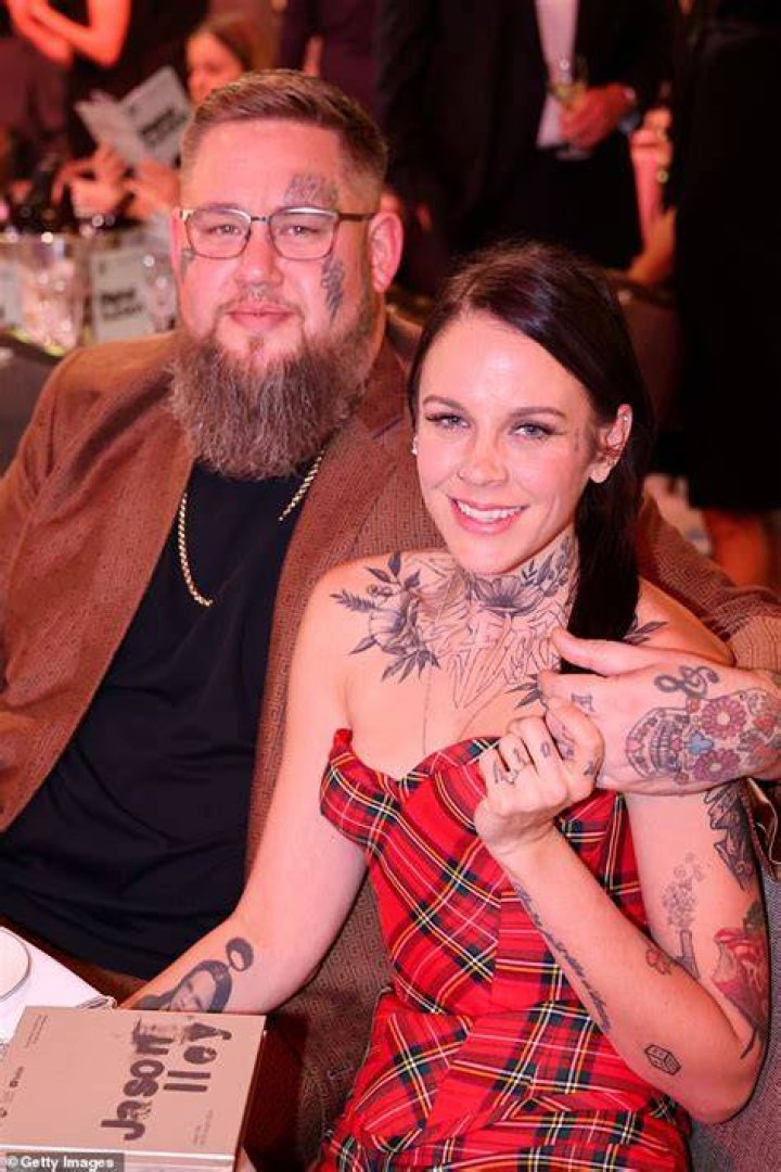 Rag’n’Bone Man’s Girlfriend: Who is Rag’n’Bone Man Dating?