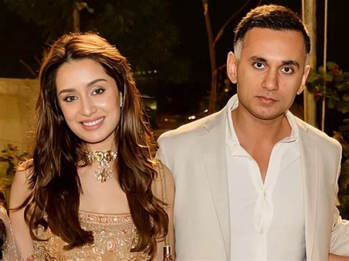 Rahul Kaushik’s Girlfriend: Who is Rahul Kaushik Dating?