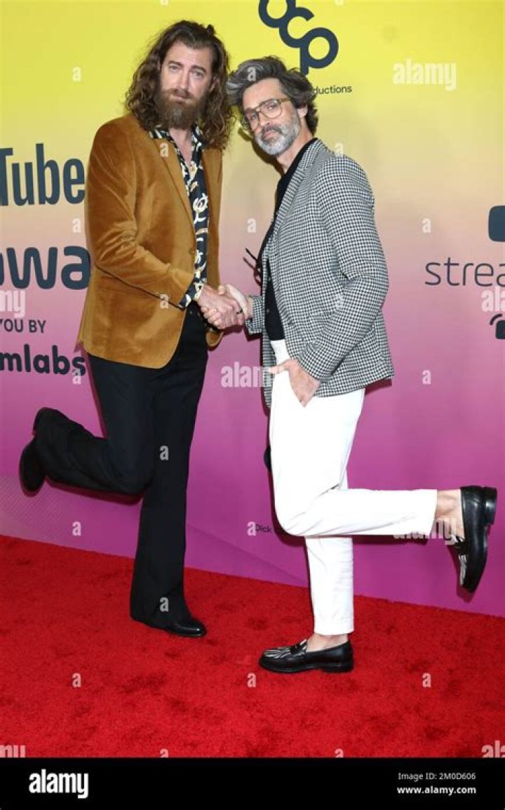 Rhett McLaughlin’s Wife: Who is Rhett McLaughlin Dating?
