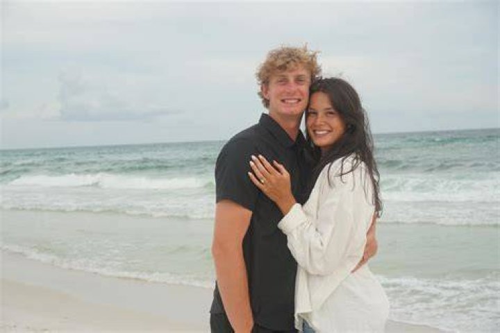 Richard Saunders’s Girlfriend: Who is Richard Saunders Dating?