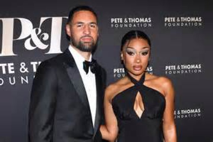 Sarah Thompson’s Husband: Who is Sarah Thompson Dating?