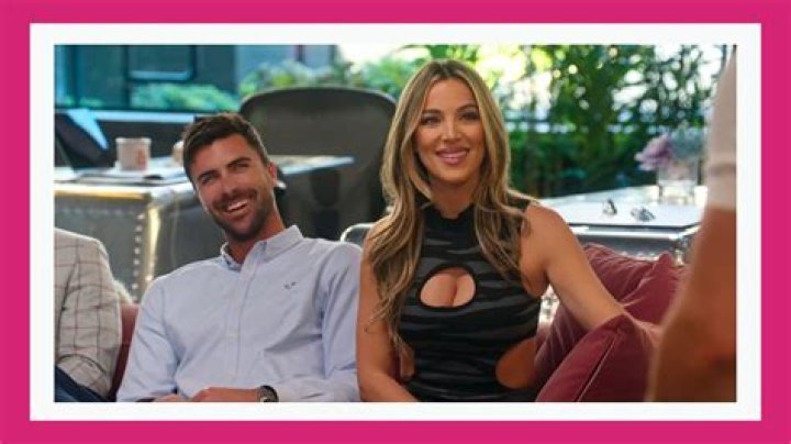 V. Alex’s Girlfriend: Who is V. Alex Dating?