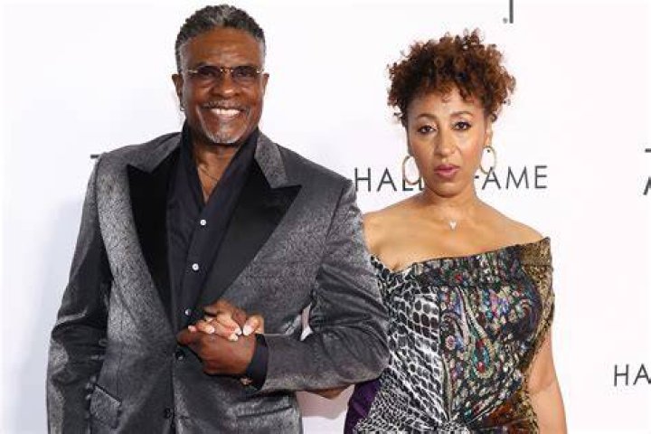 Who is David Keith Dating – David Keith's Wife & Exes