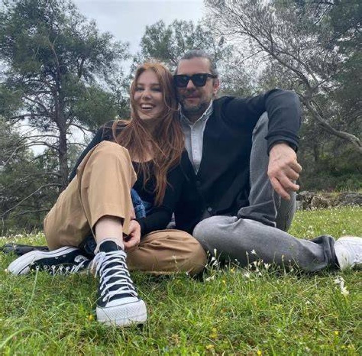 Who is Elcin Sangu Dating – Elcin Sangu's Boyfriend & Exes
