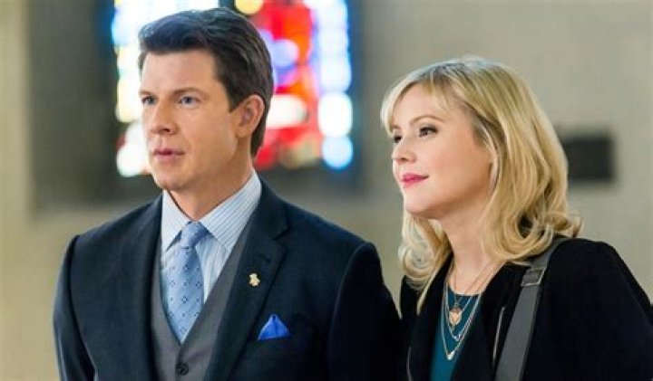 Who is Eric Mabius Dating – Eric Mabius's Wife & Exes