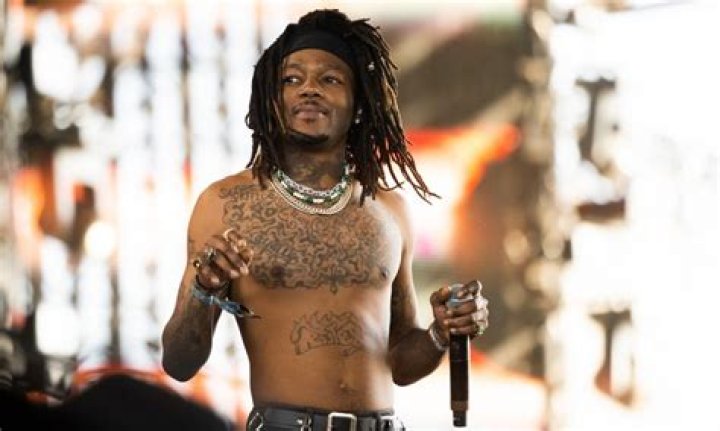 Who is J.I.D Dating – J.I.D's Girlfriend & Exes