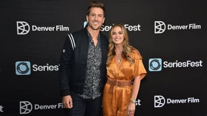 Who is JoJo Fletcher Dating – JoJo Fletcher's Boyfriend & Exes