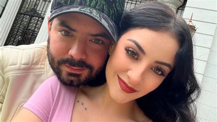 Who is Jose Eduardo Derbez Dating – Jose Eduardo Derbez's Girlfriend & Exes