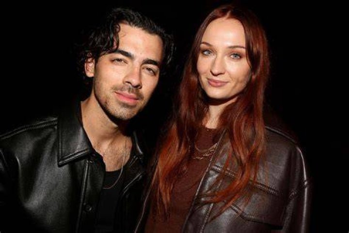 Who is Kait Warman Dating – Kait Warman's Boyfriend & Exes